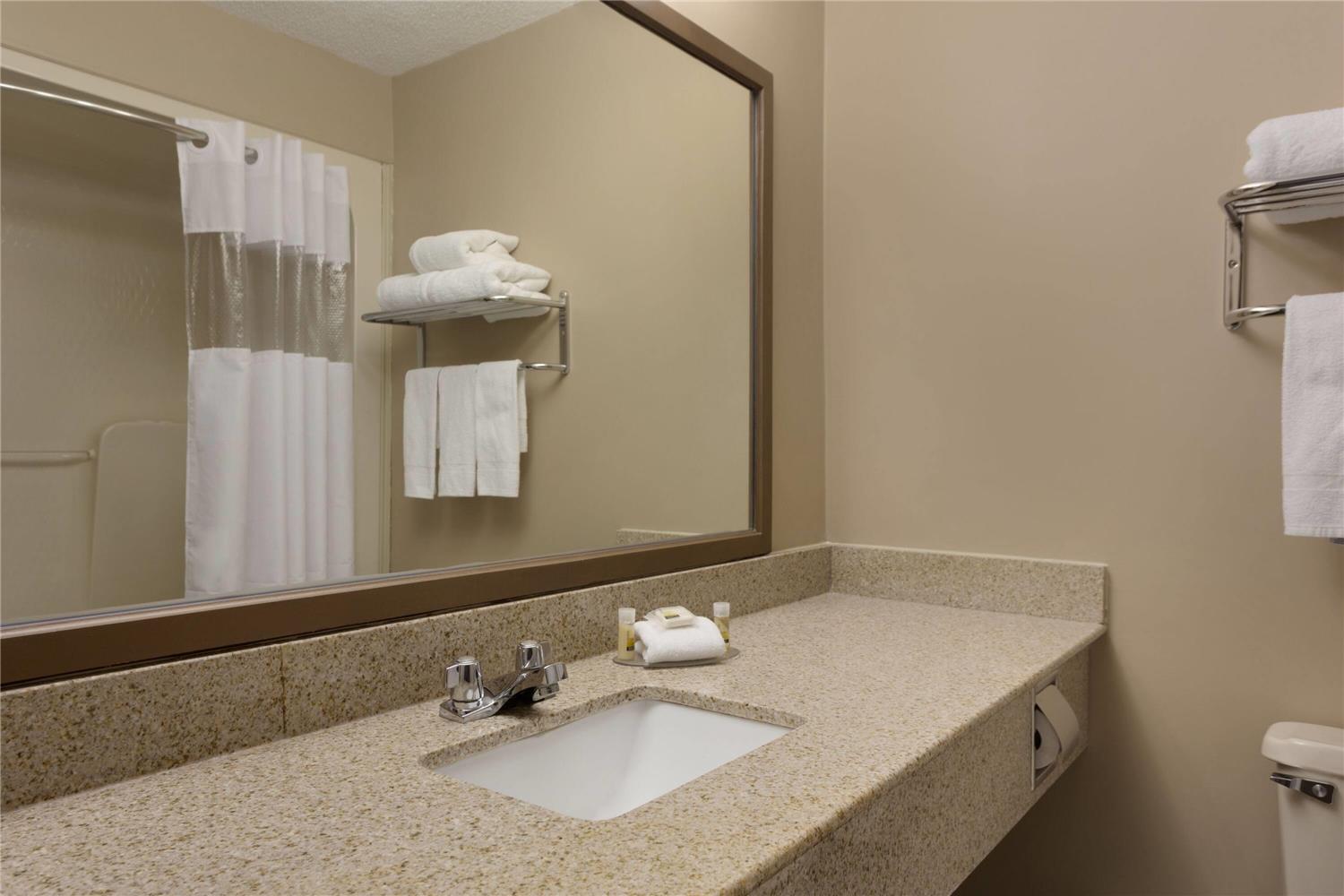Days Inn by Wyndham Dalhousie 5/6