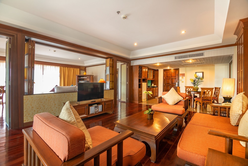Avalon Beach Resort 52/74