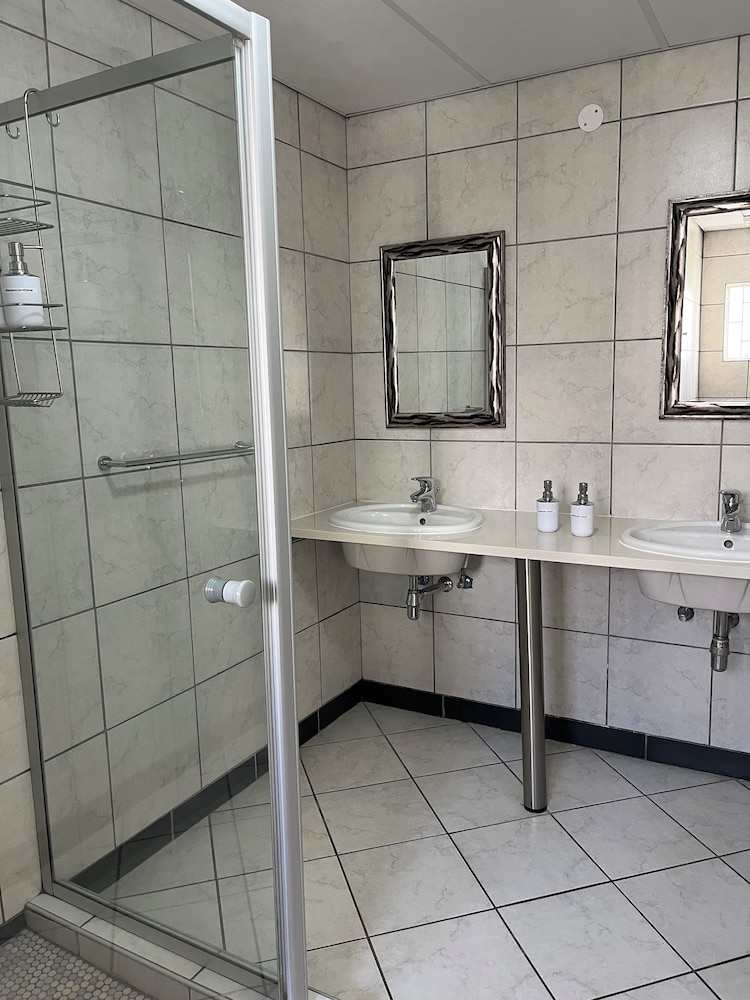 Hotel Pension Casa Africana 47/50