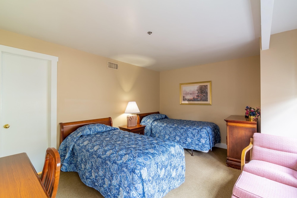 Mountain Villa With Waterpark, Golf, Skiing, Wine Tour Access and More! Massanuttens Shenandoah Vil 9/49