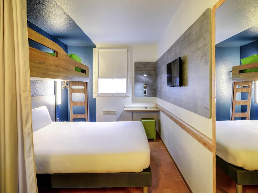 IBIS BUDGET RUEIL MALMAISON 30/47