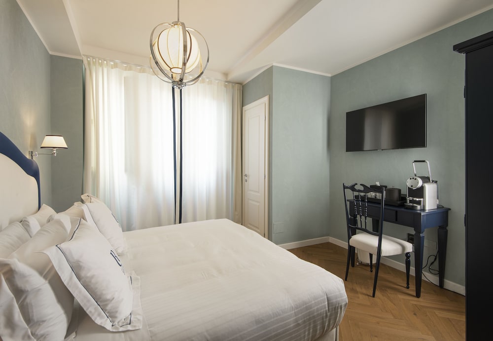BASIC, DOUBLE BED