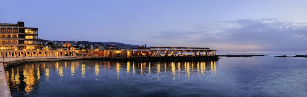 Byblos Sur Mer, Byblos 56/63
