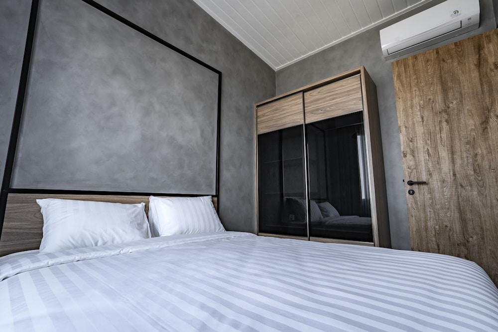 Pavilion, Suite, 2 Queen Beds