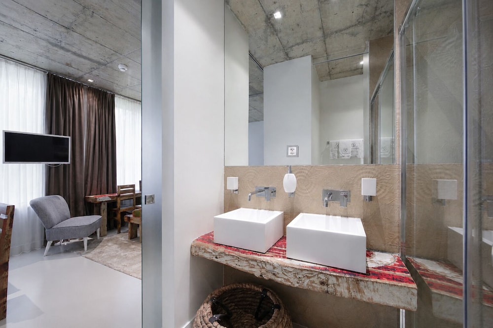 1 Bedroom, Senior, Double Bed, Kitchenette, Visionapartments Zurich Wolframplatz 10/10