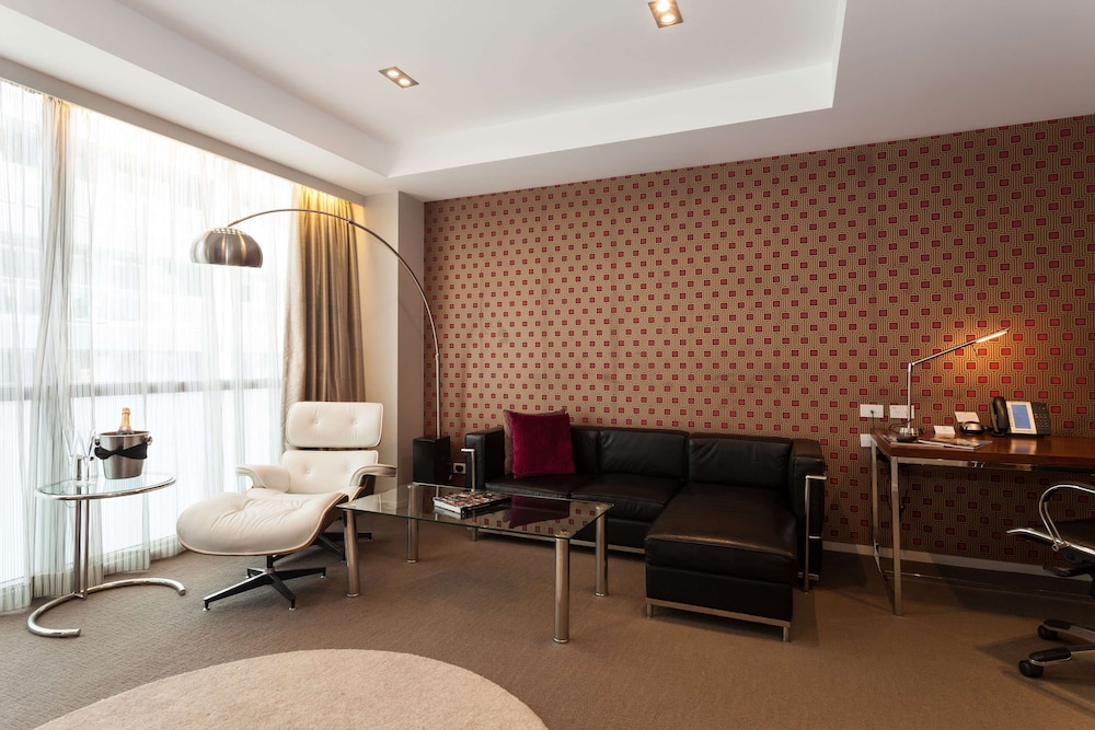 Rydges Auckland 61/82