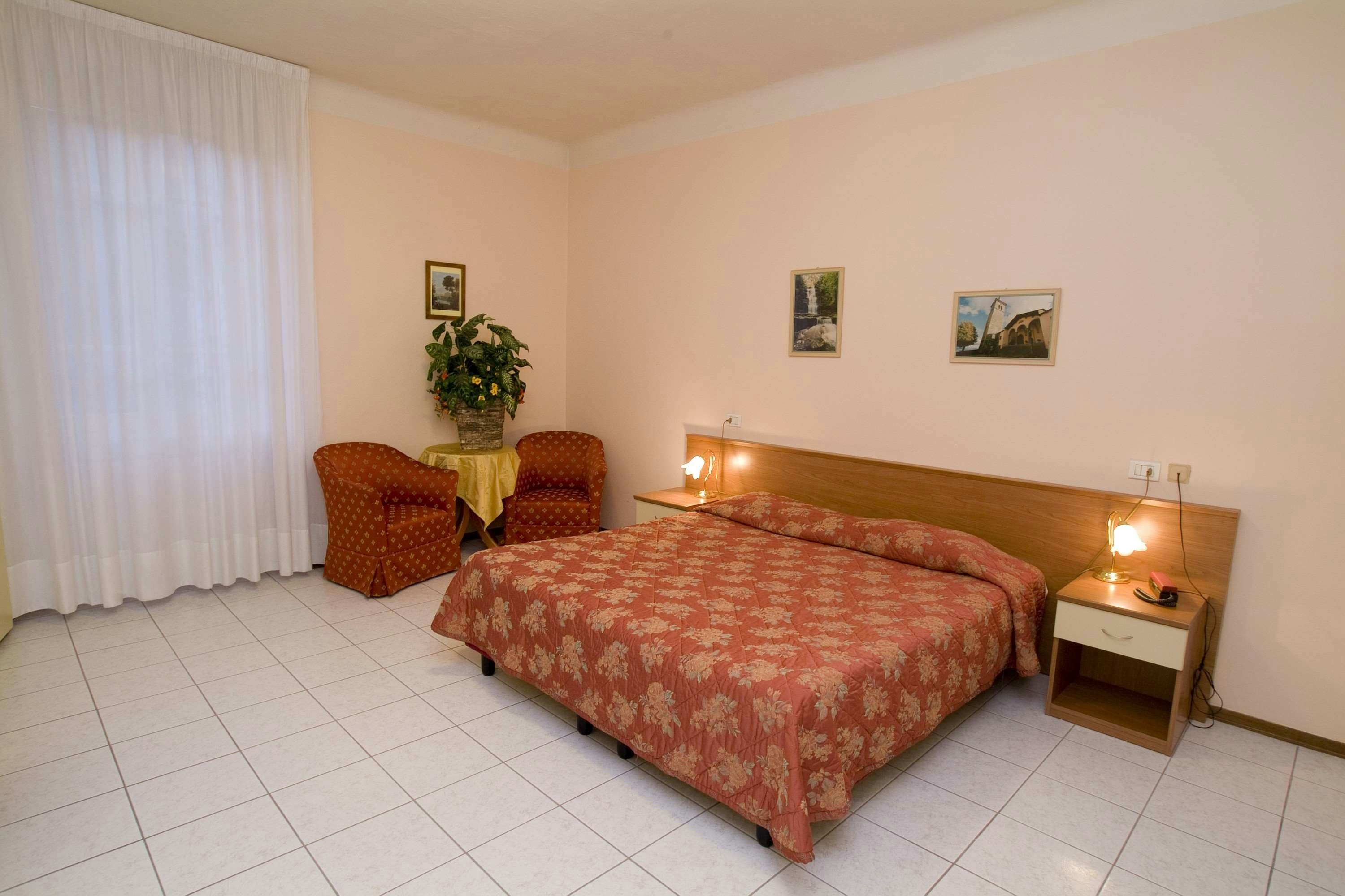 Hotel Roma 11/27