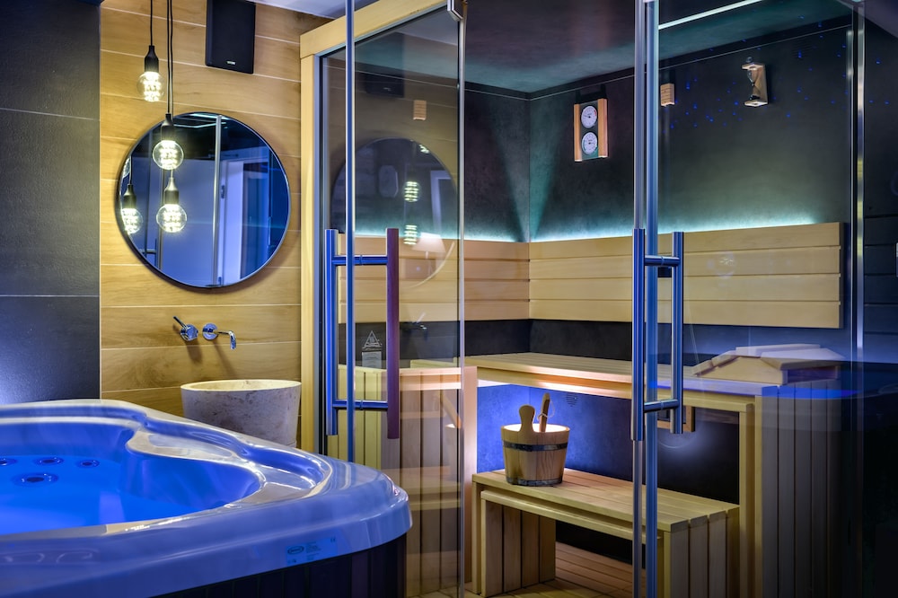 Meridien Luxury Apartments 24/50