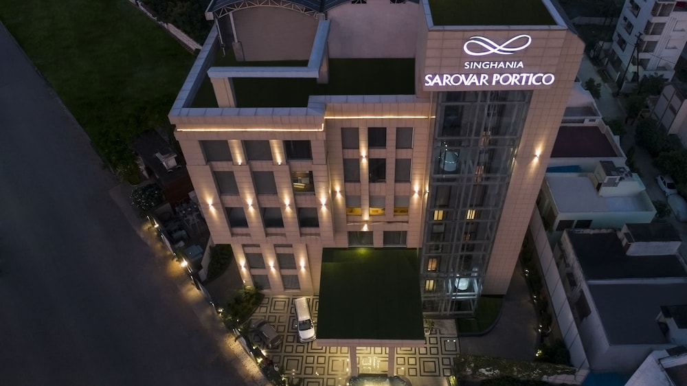 Singhania Sarovar Portico 2/35