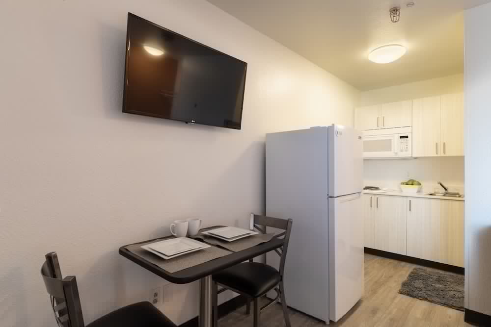Crossland Economy Studios - Tucson - Butterfield Drive 19/20