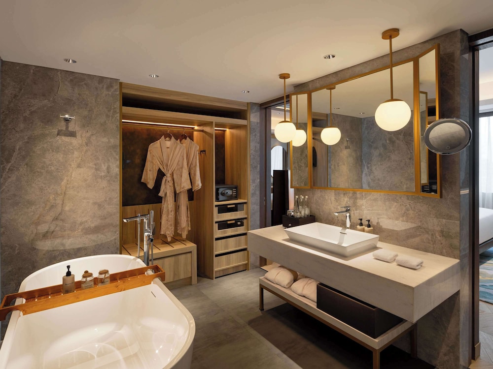 Movenpick Hotel Jakarta City Centre 59/60