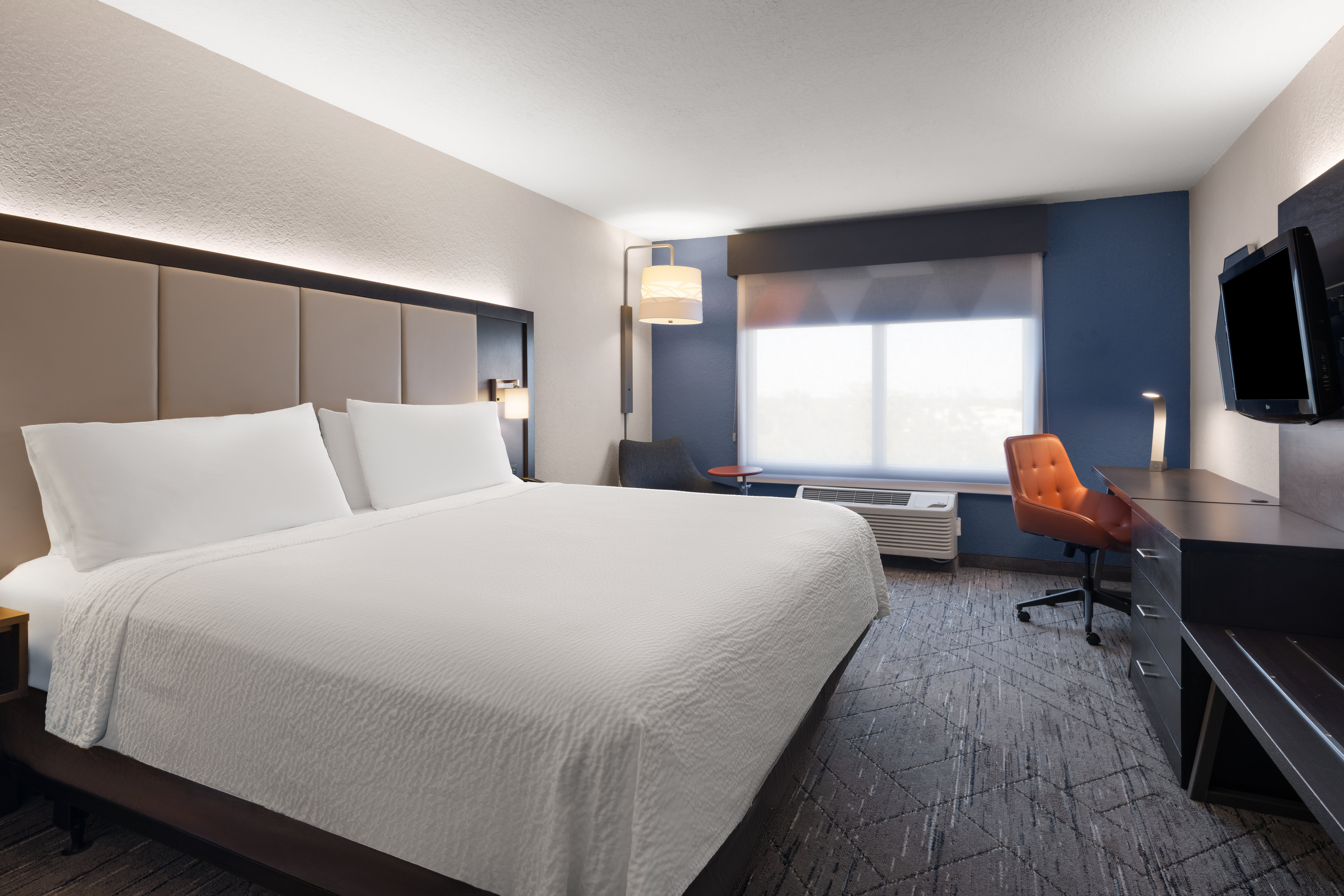 Leisure, King Bed