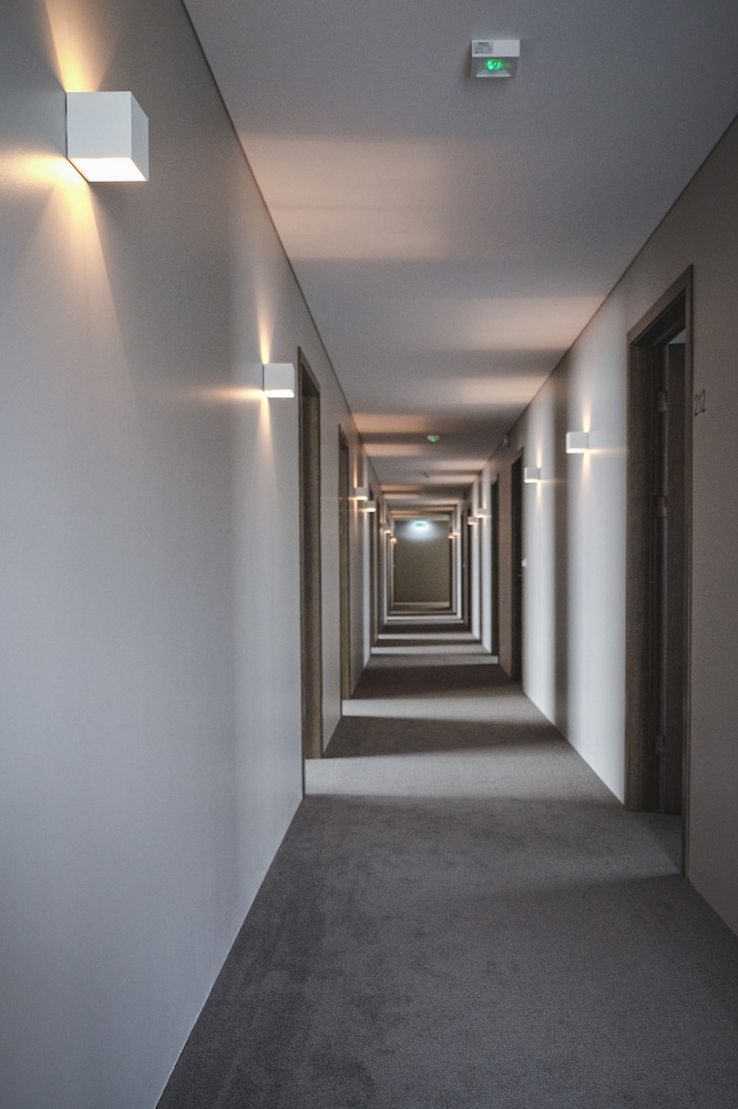 Bella Apartments Rooms 4/70