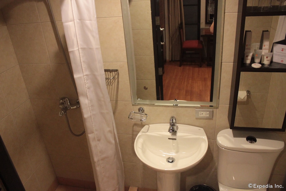 Soleste Suites 64/70