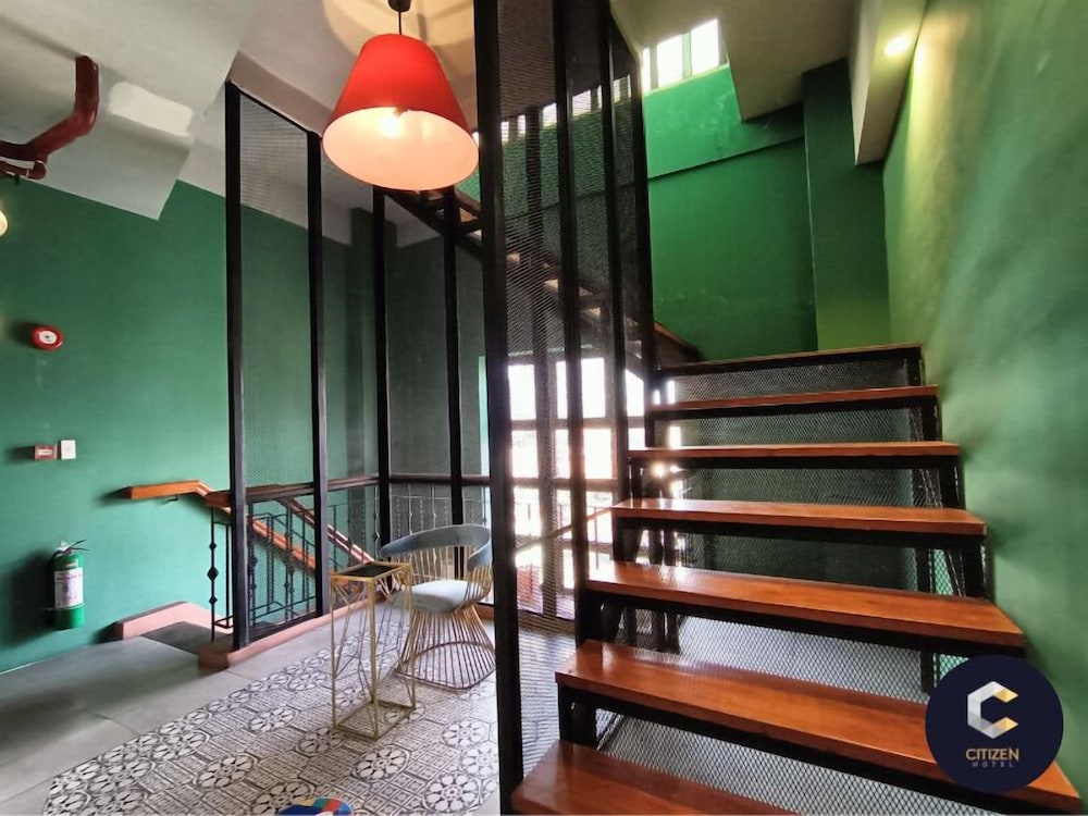 Citizen Hotel 35/50
