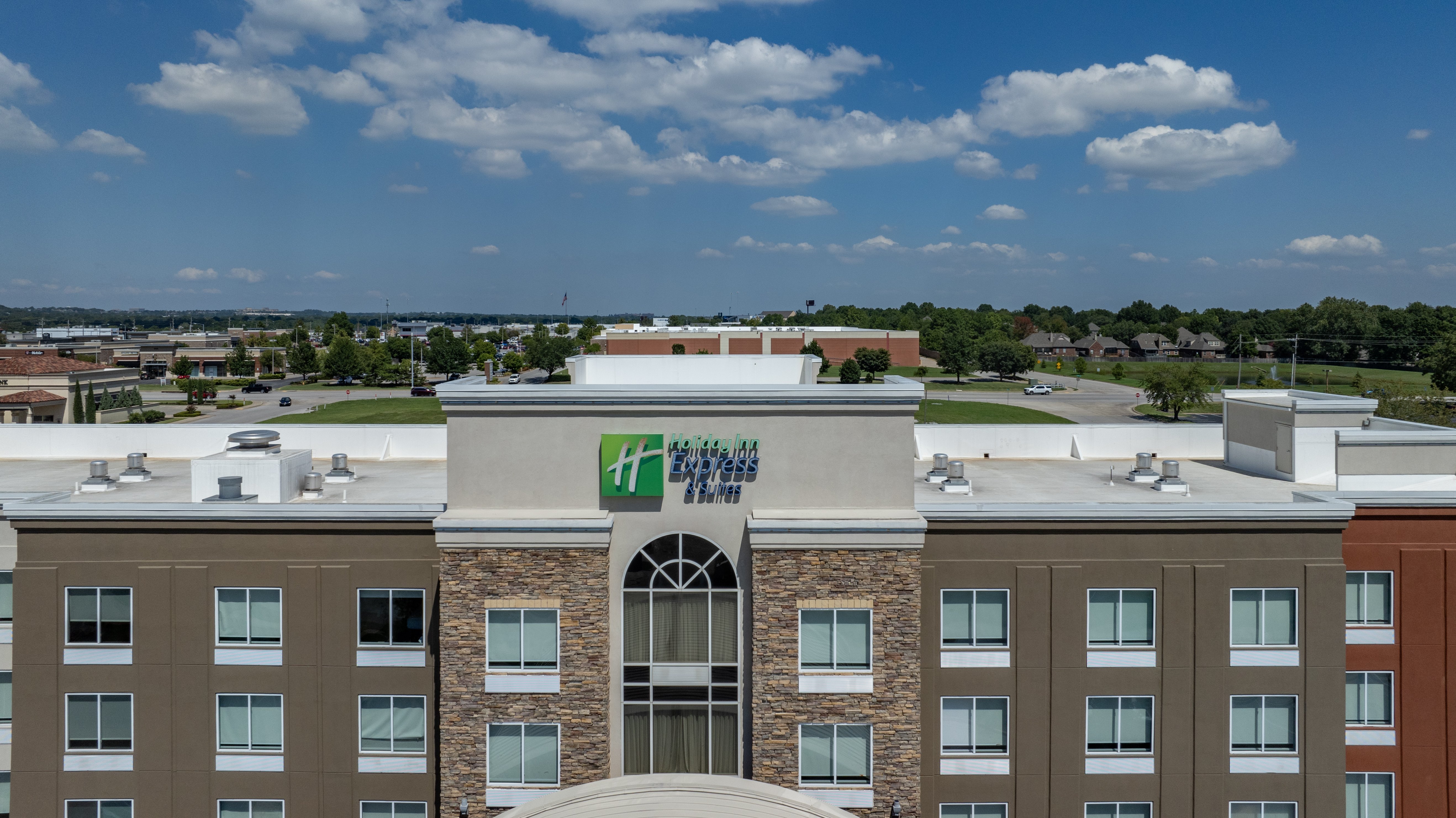 Holiday Inn Express Hotel & Suites Tulsa South Bixby 2/50