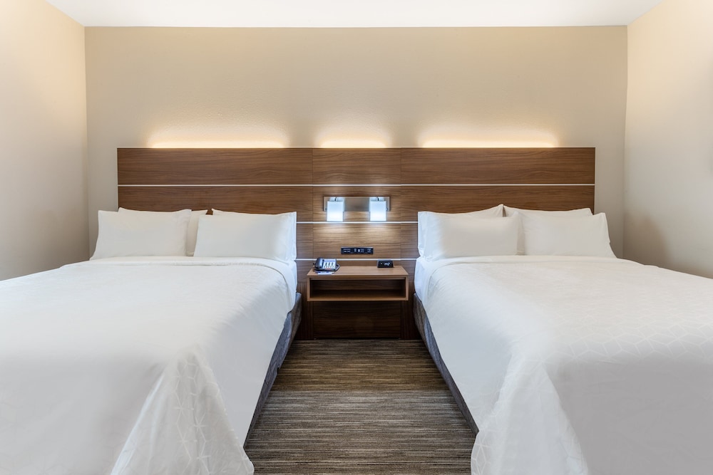 Holiday Inn Express Kearney 14/48