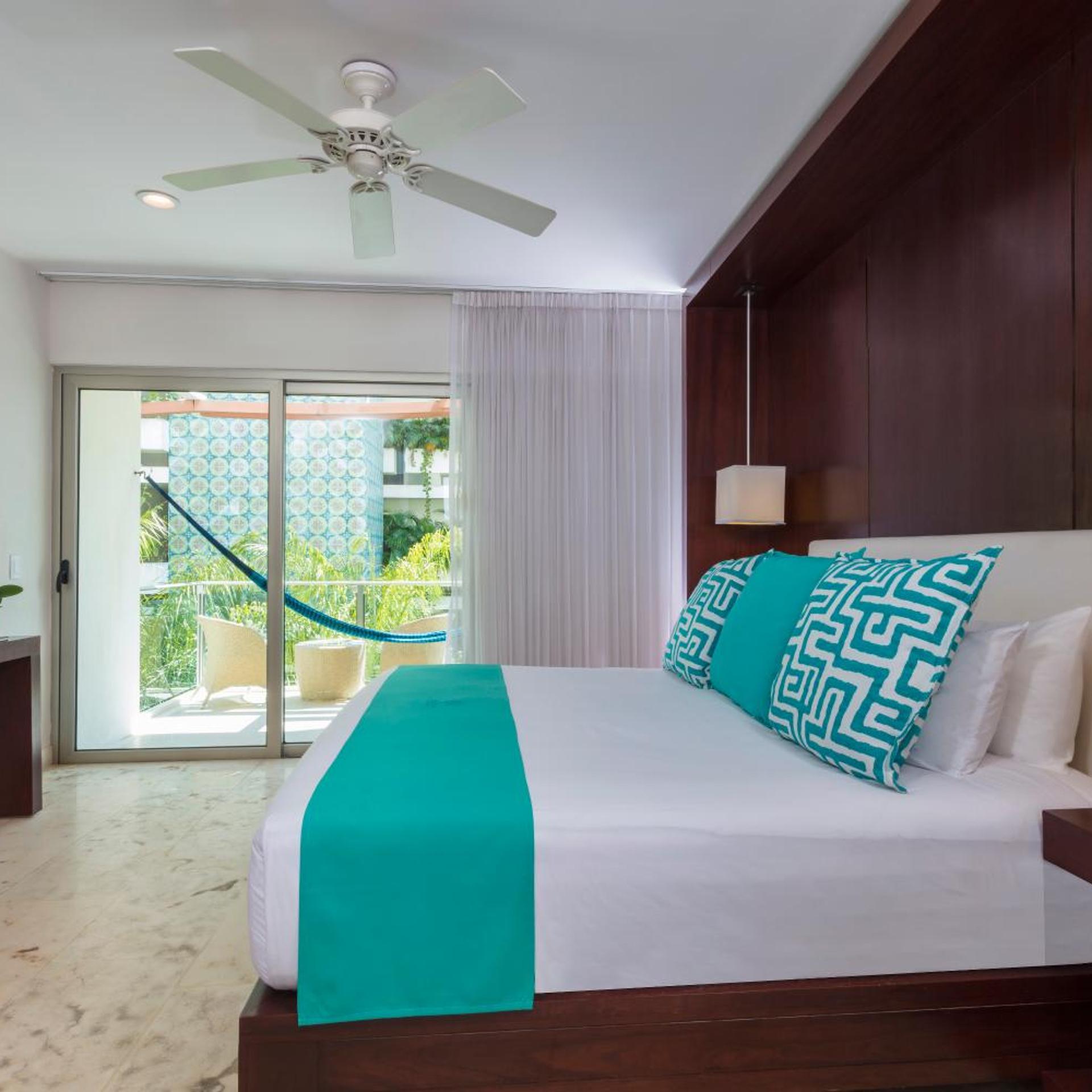 Palm, Loft, King Bed