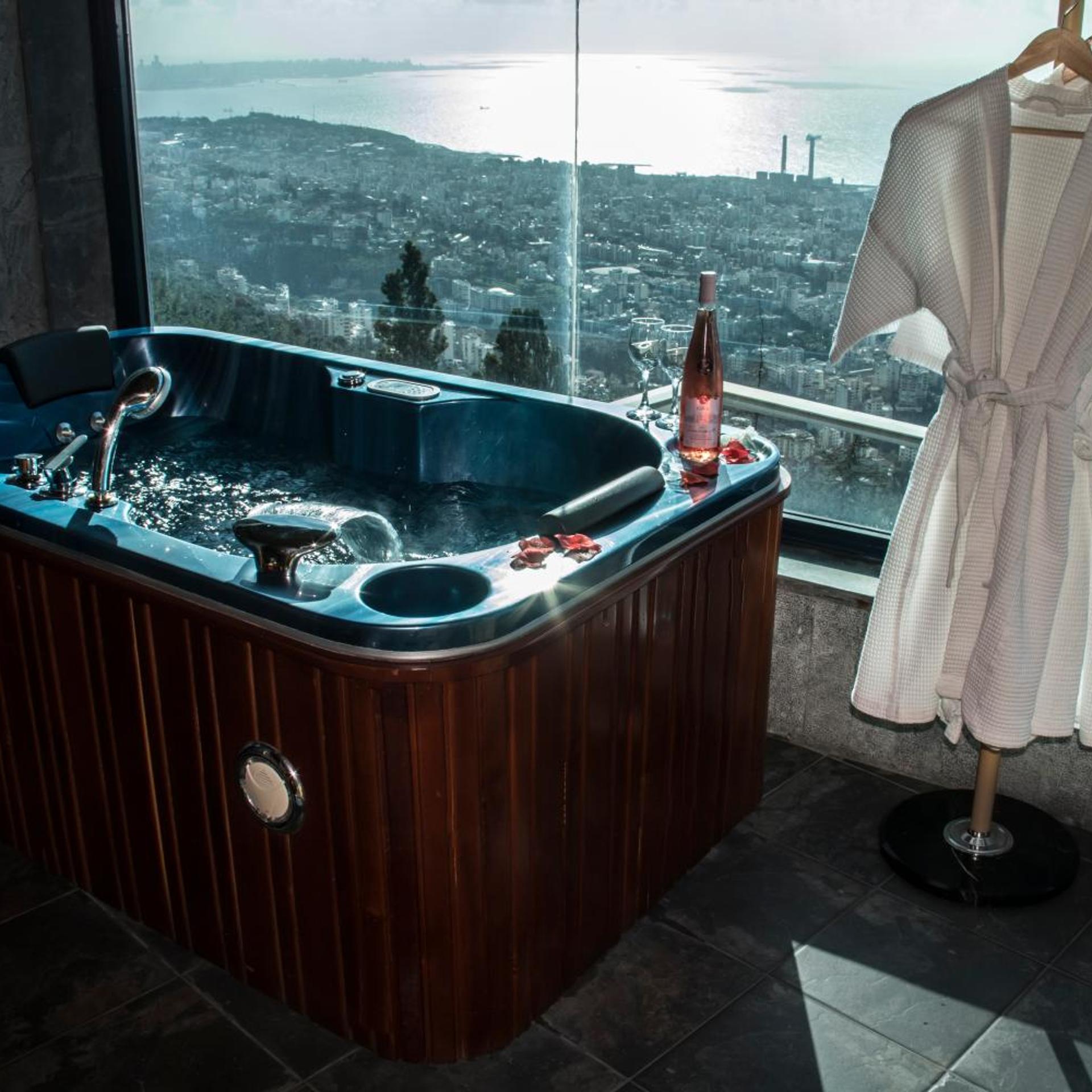 Bay Lodge Boutique Hotel 49/50