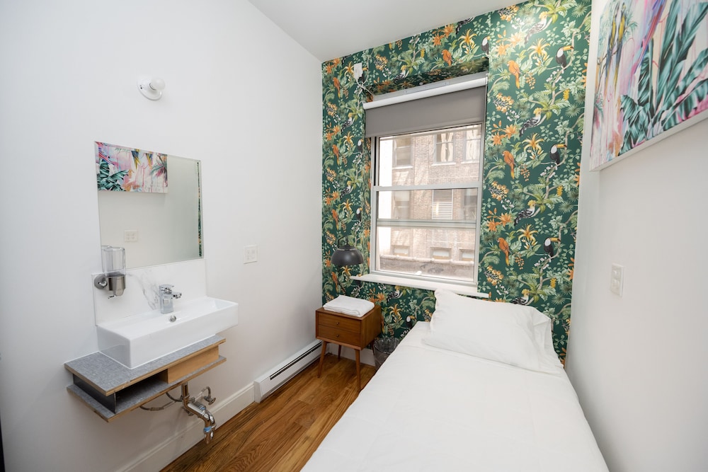 The Flat NYC 45/47