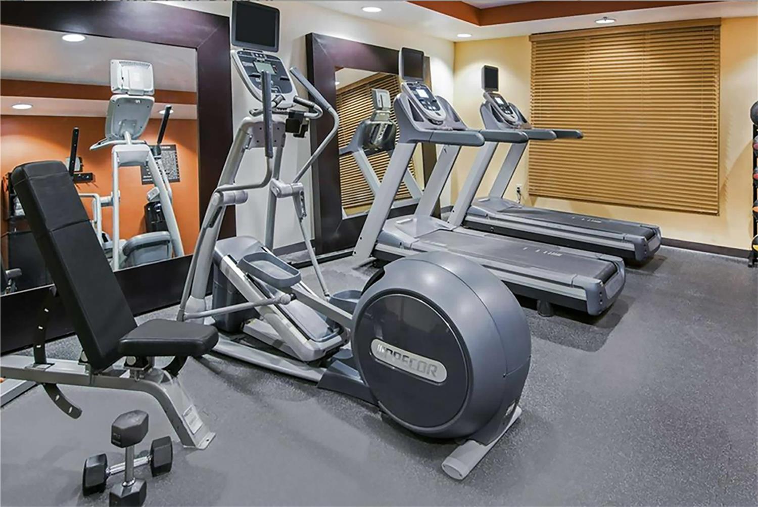 MainStay Suites Phoenix North 21/39