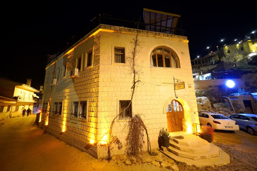 Arch Palace Hotel 2/49