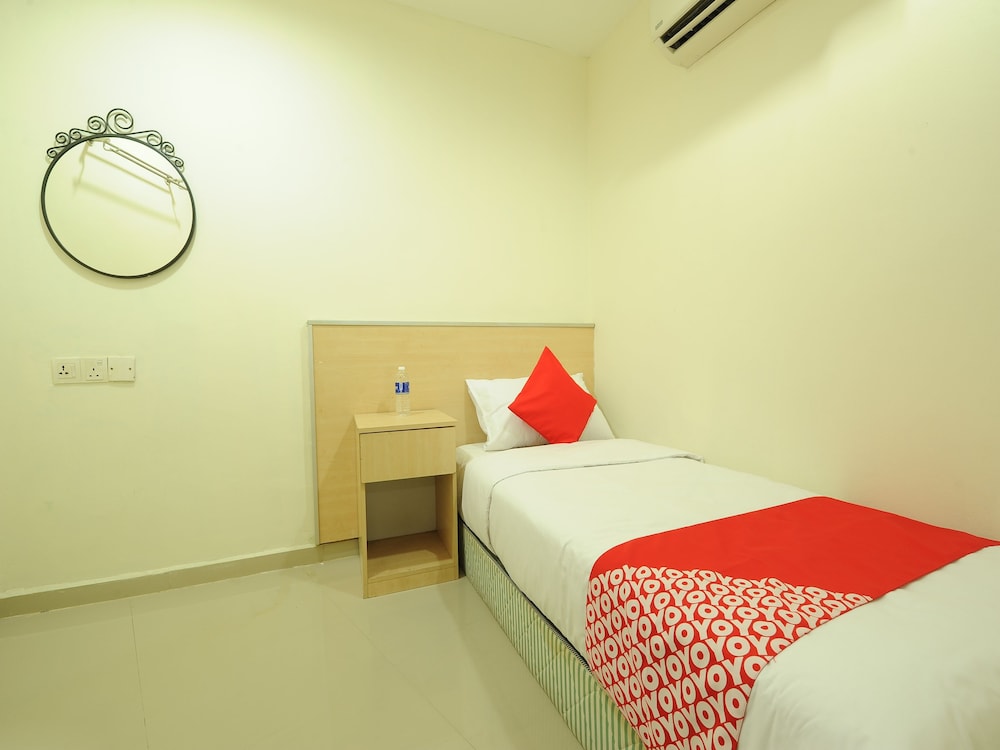 OYO 1055 Batu Caves Star Hotel 12/17
