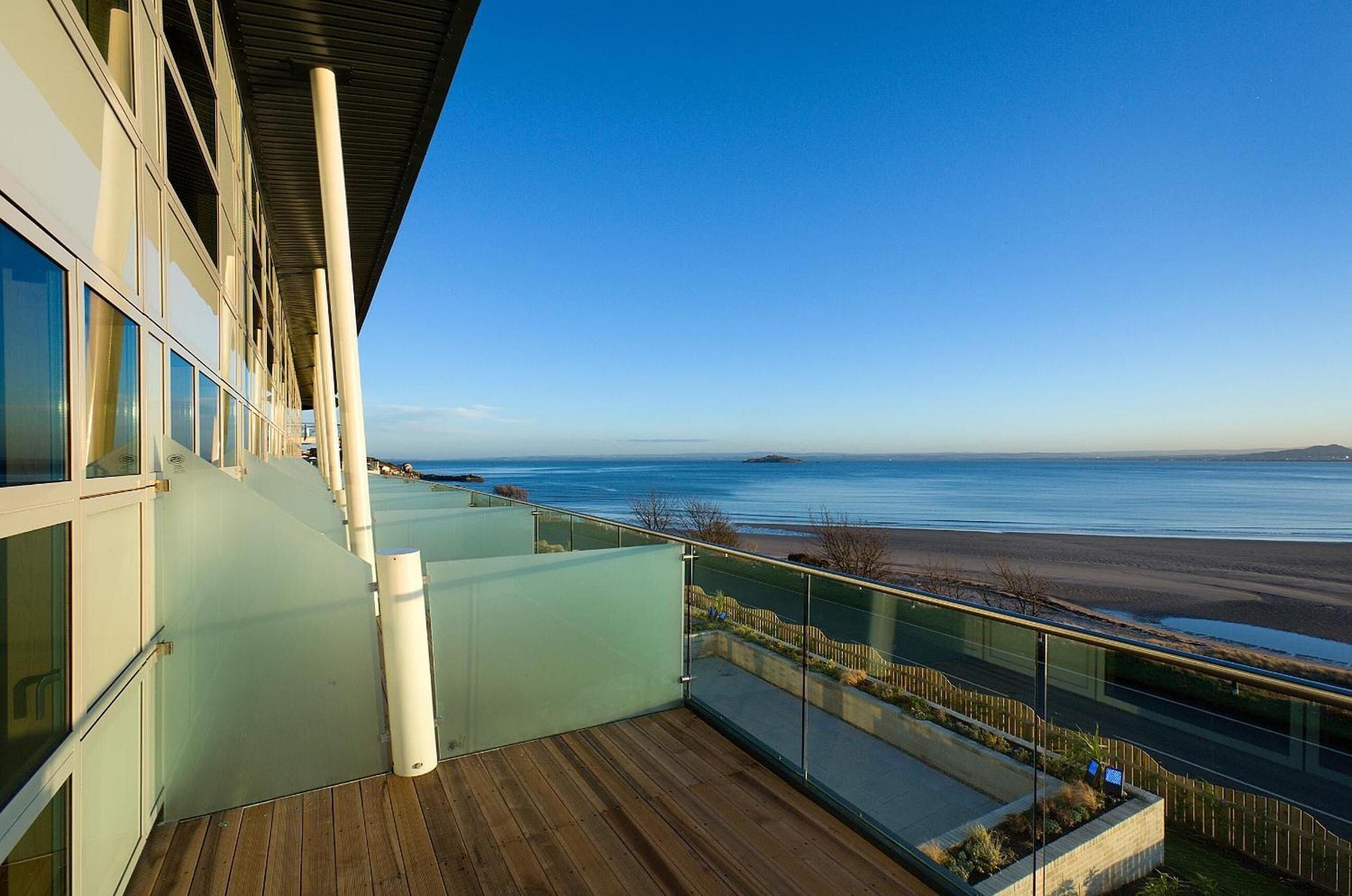 The Bay Hotel 35/39