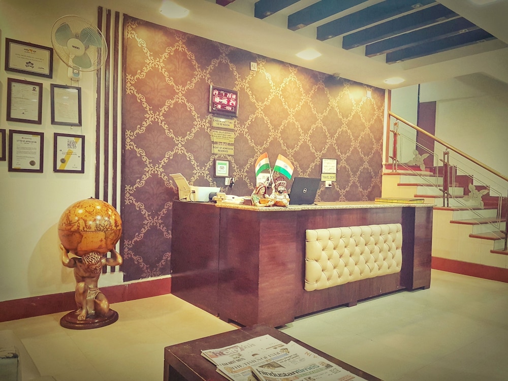 Hotel Delhi Aerocity 10/75