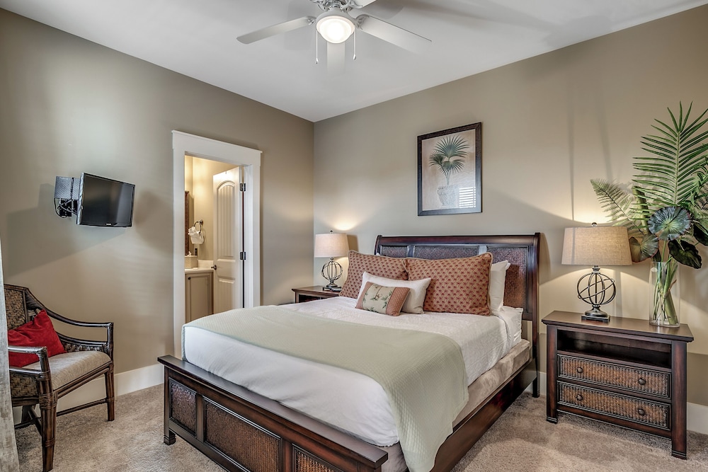 4 Bedrooms, House, 1 King and 2 Queen Beds, 2 Trundle Beds
