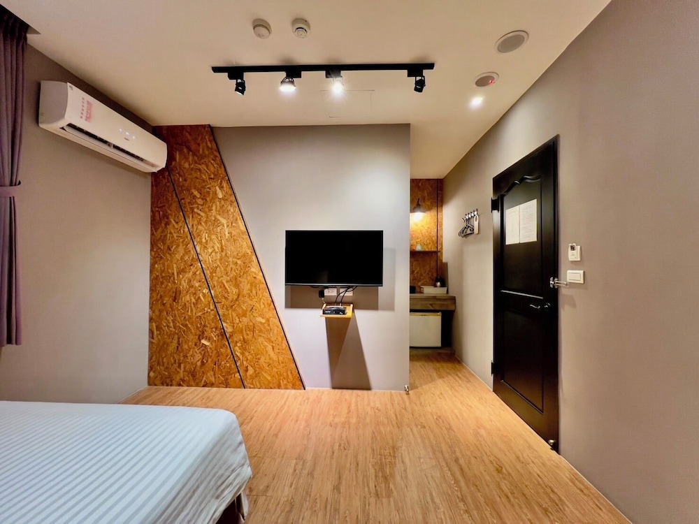Martin Wales Hotel Kenting 29/69