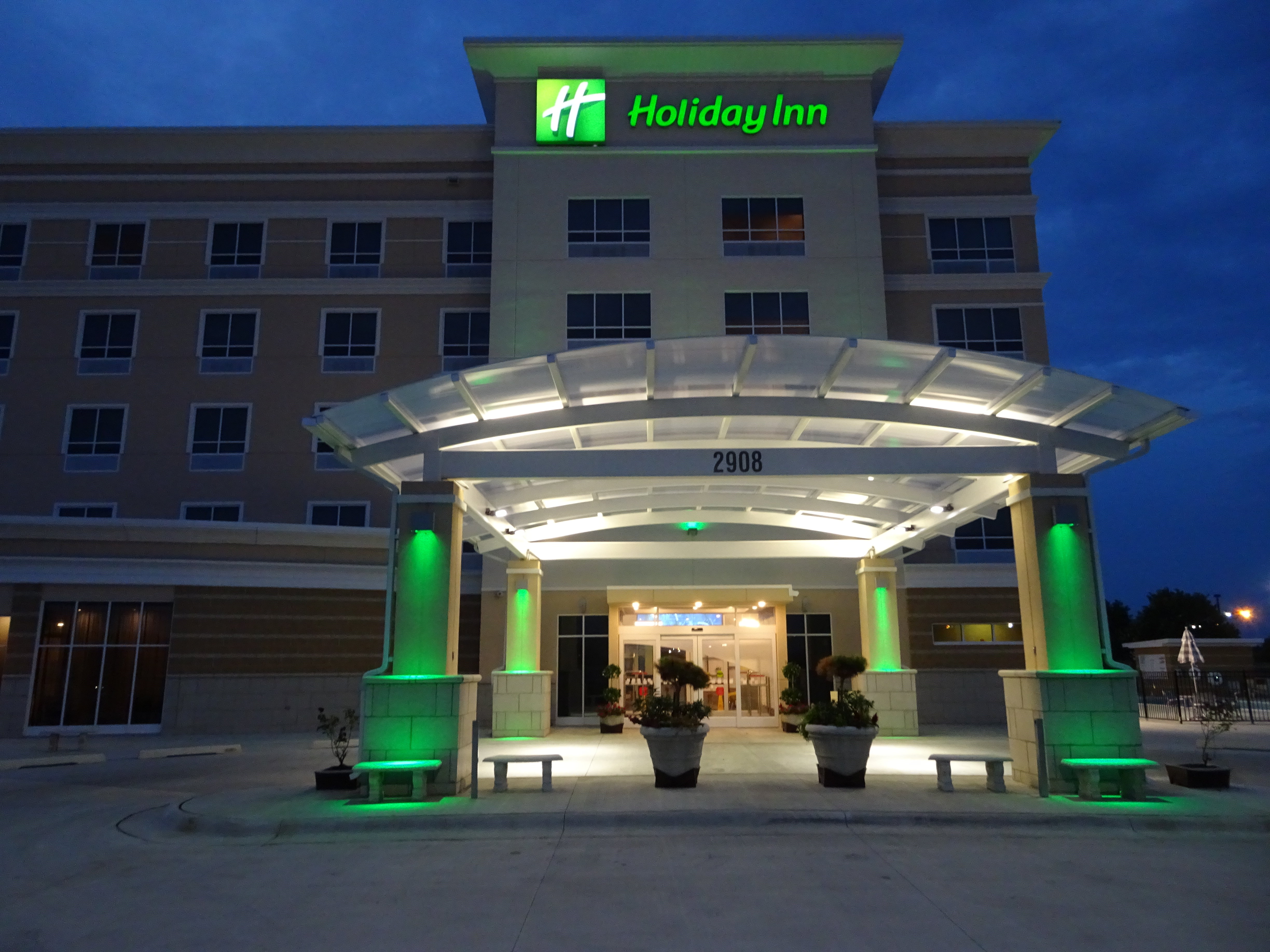 Holiday Inn Jonesboro 3/50