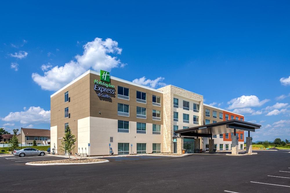HOLIDAY INN EXPRESS SUITES REEDSVILLE STATE COLL AREA — 2