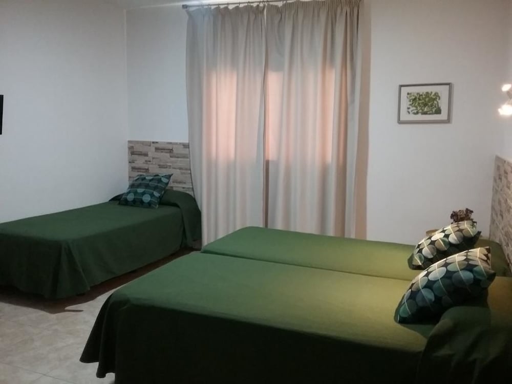 Residencia Cardona 20/57