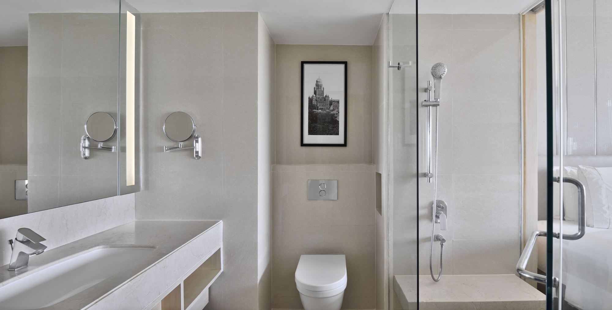 Room, 2 Double Beds, Hill View، The Westin Mumbai Powai Lake (ex Renaissance Mumbai) 7/13