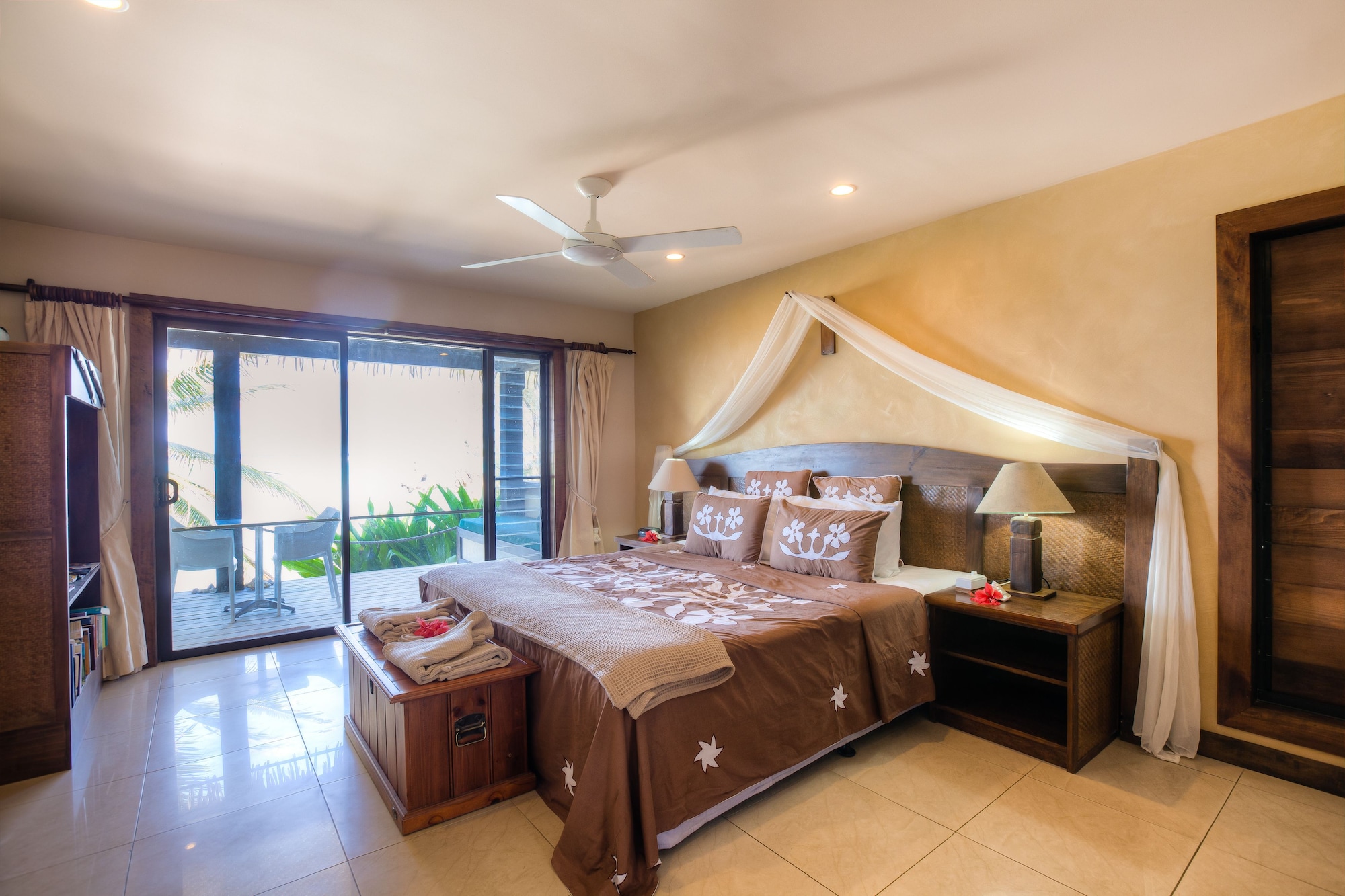 1 Bedroom, Villa, 3 Beds, Beach Front, Rendezvous Villas 2/2