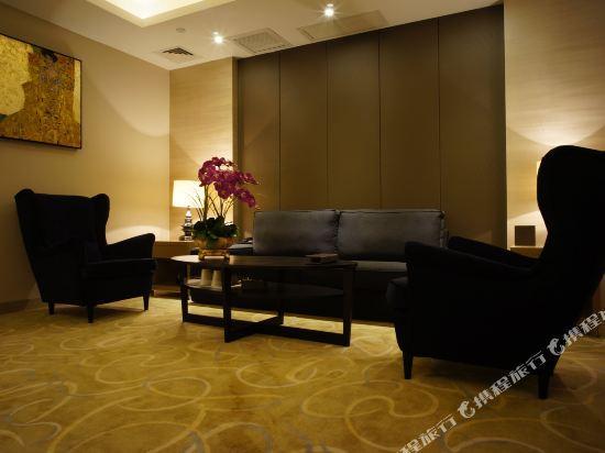 Dynasty Business Hotel 16/22