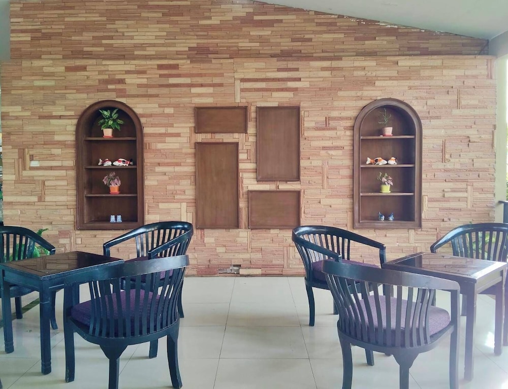 Royal Phala Cliff Beach Resort and Spa 36/50