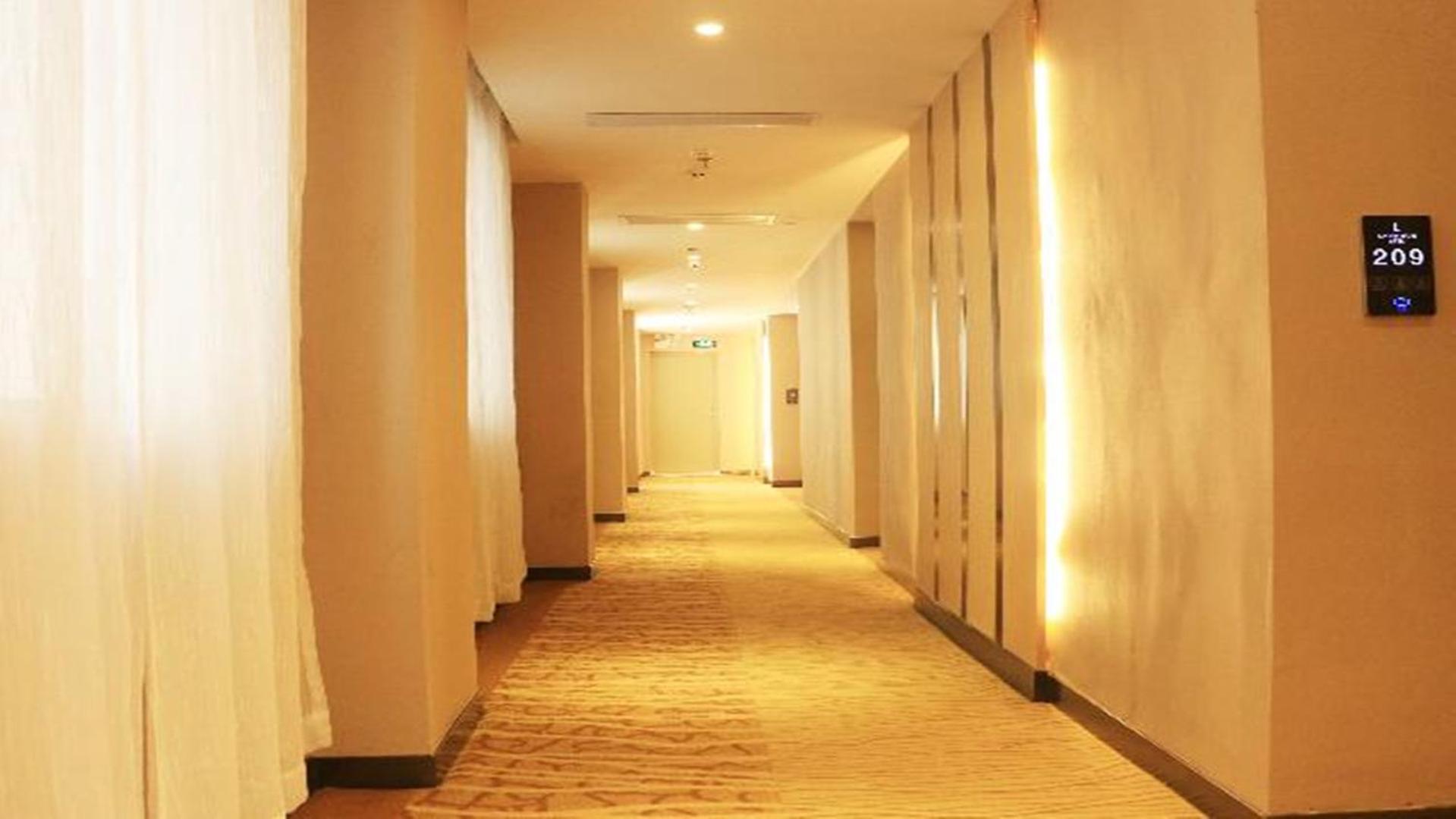 Lavande Hotel 27/40