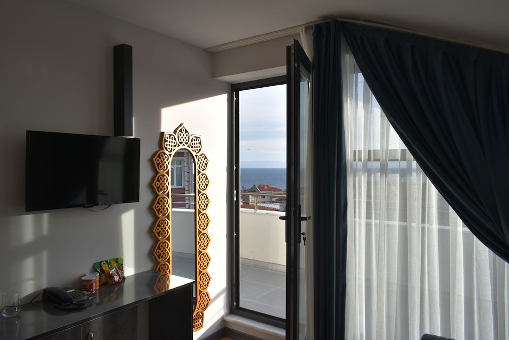 Avcilar Garden Hotel 39/48