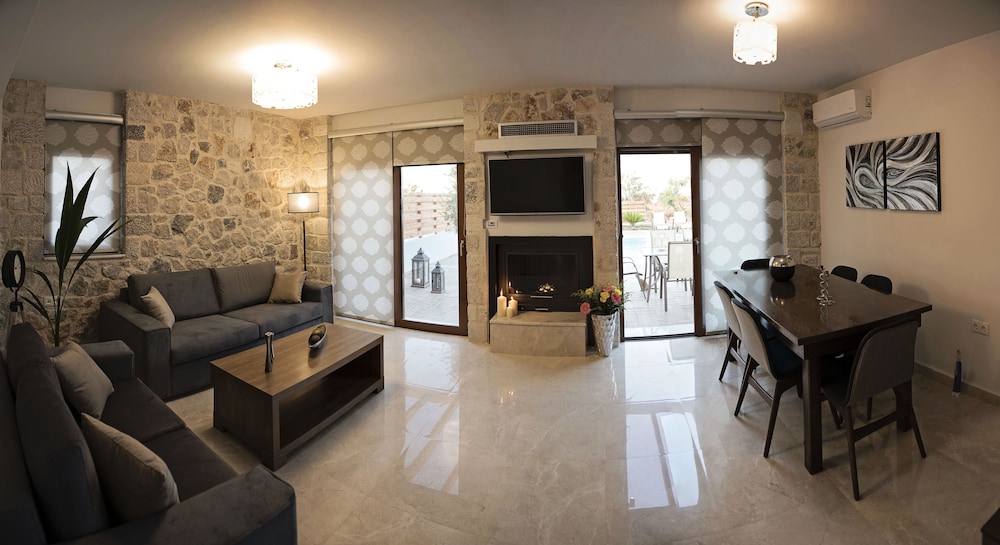 Sperveri Enalio Villas 17/30