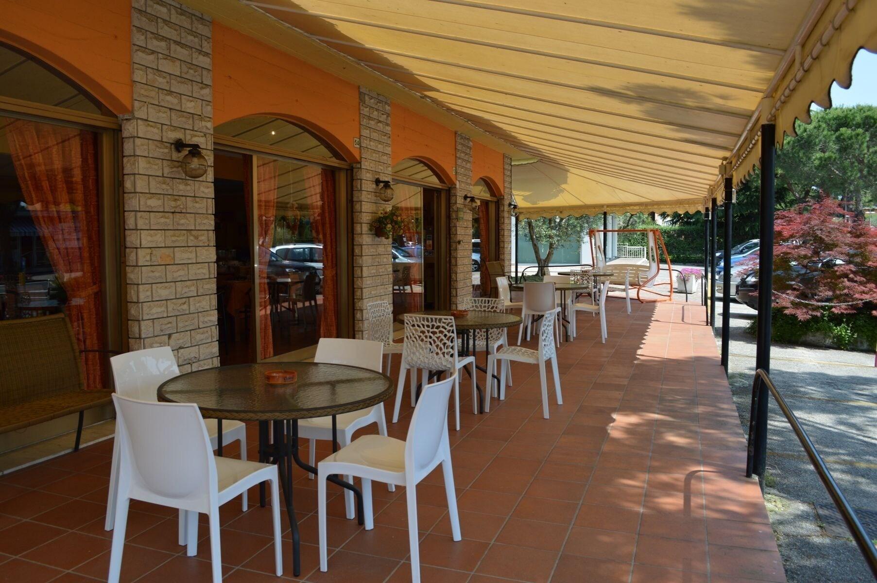 AZZURRA HOTEL 18/25