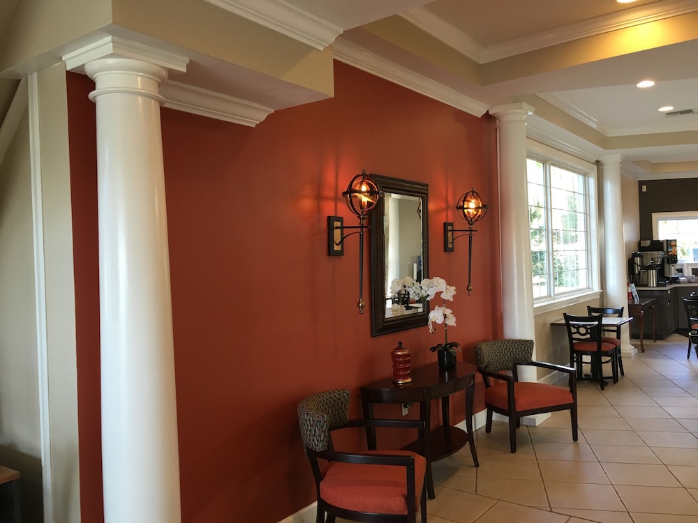 Travelodge By Wyndham Lakeland 41/55
