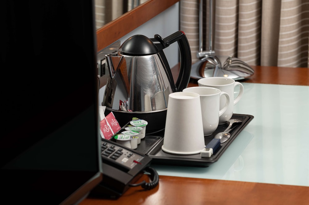 Hilton London Kensington 47/80