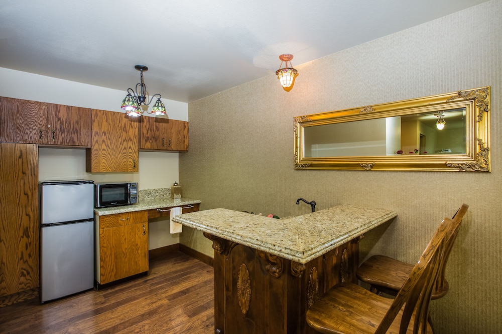 First Gold Hotel Suites Gaming 48/58