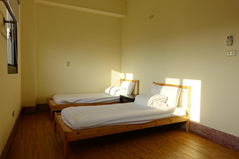 Chiayi Petite Hostel 8/35