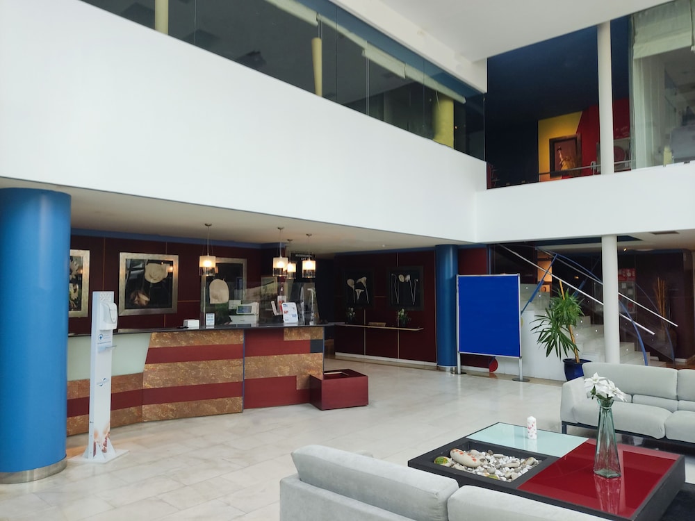 Lobby at Hotel Torresport, TORRELAVEGA