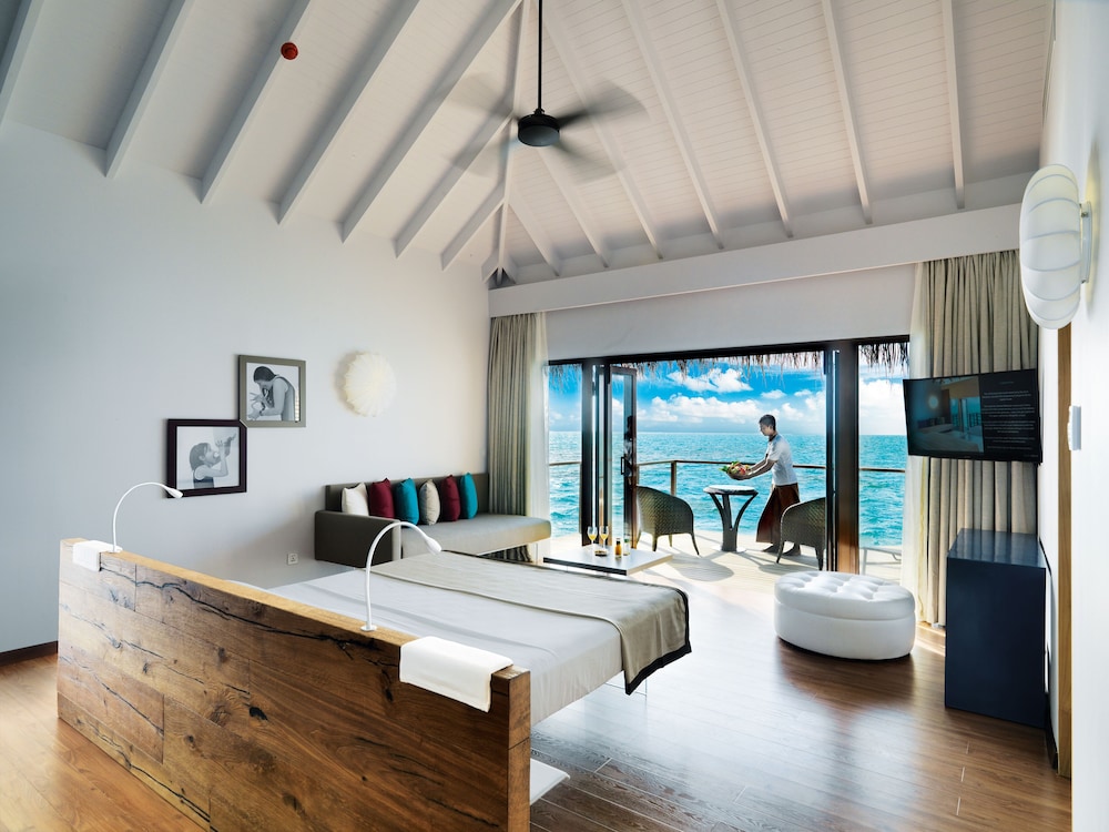 Cocoon Maldives 30/204