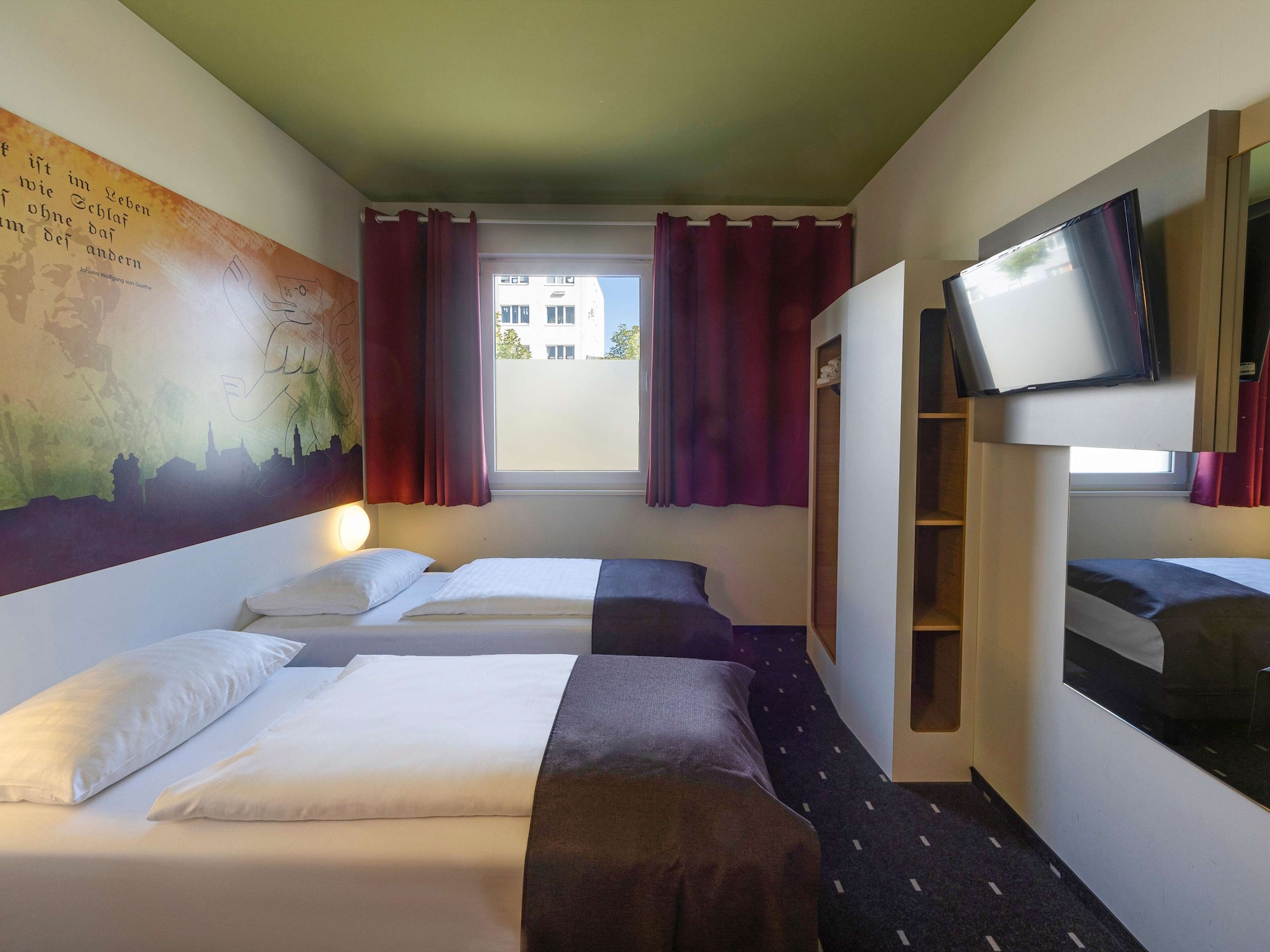 Room, Twin Beds