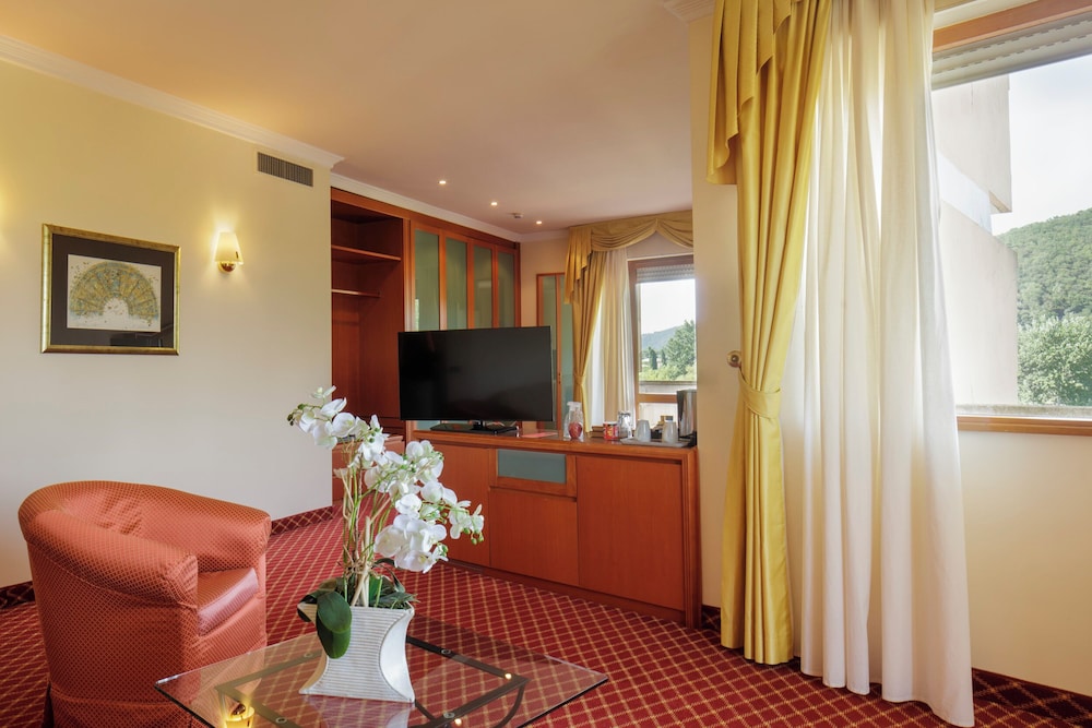 Hotel Sporting 28/50